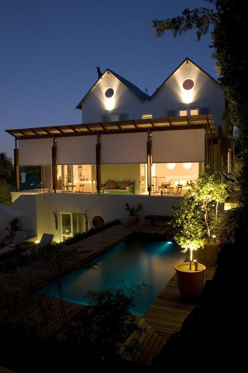 Four Rosmead Boutique Guesthouse Kaapstad Buitenkant foto