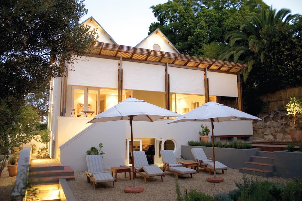 Four Rosmead Boutique Guesthouse Kaapstad Buitenkant foto